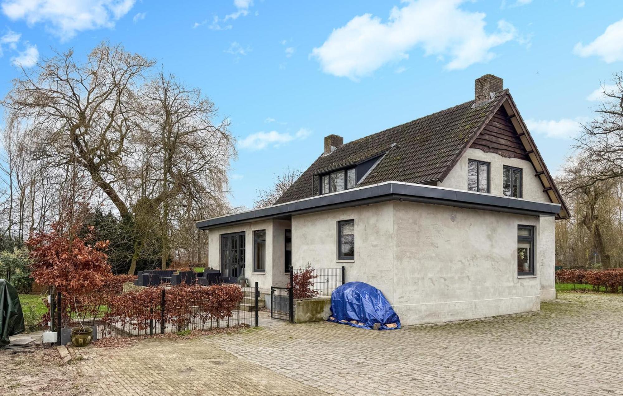 Beautiful Home In Son En Breugel With House A Panoramic View Exterior foto