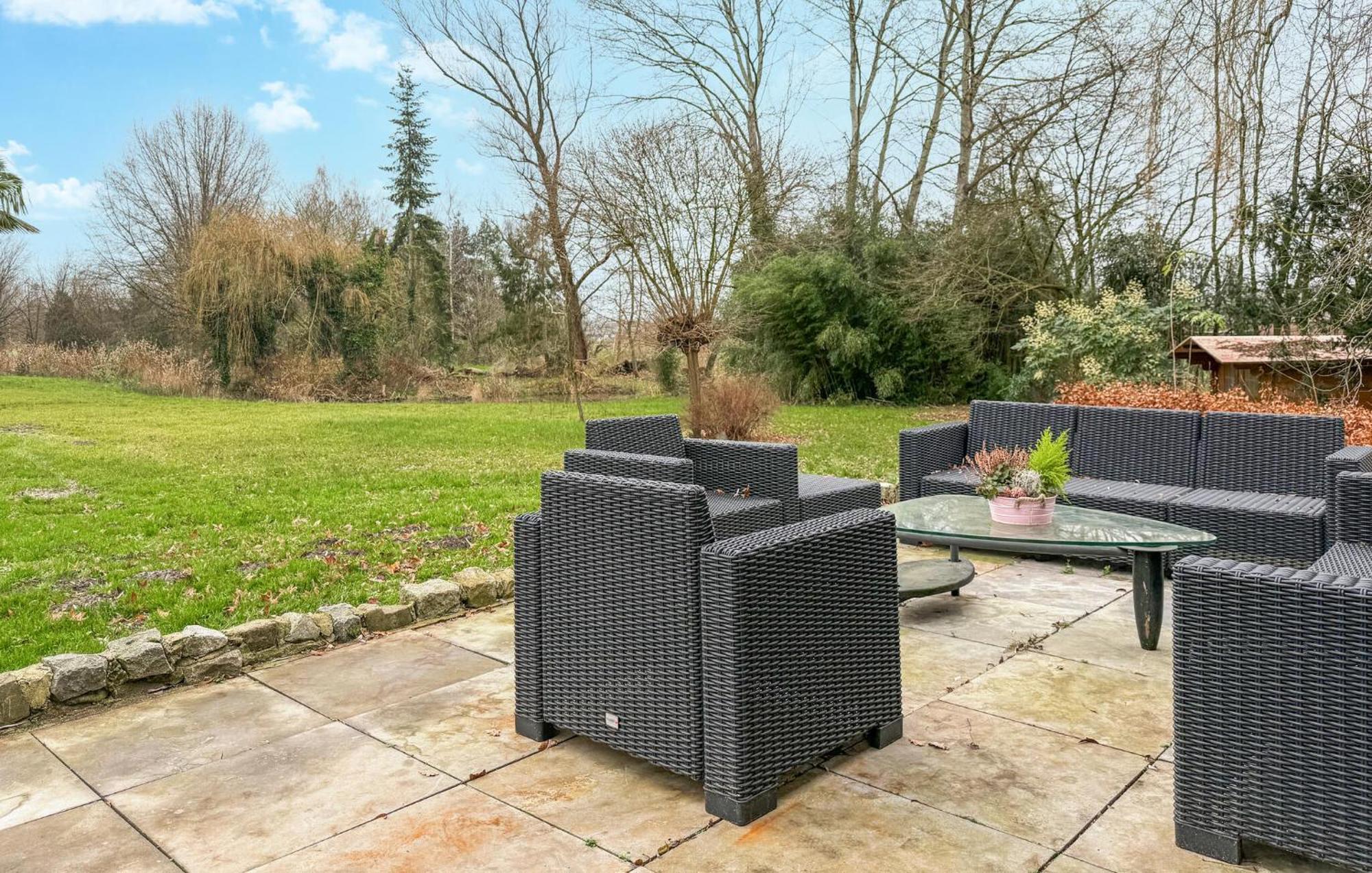 Beautiful Home In Son En Breugel With House A Panoramic View Exterior foto