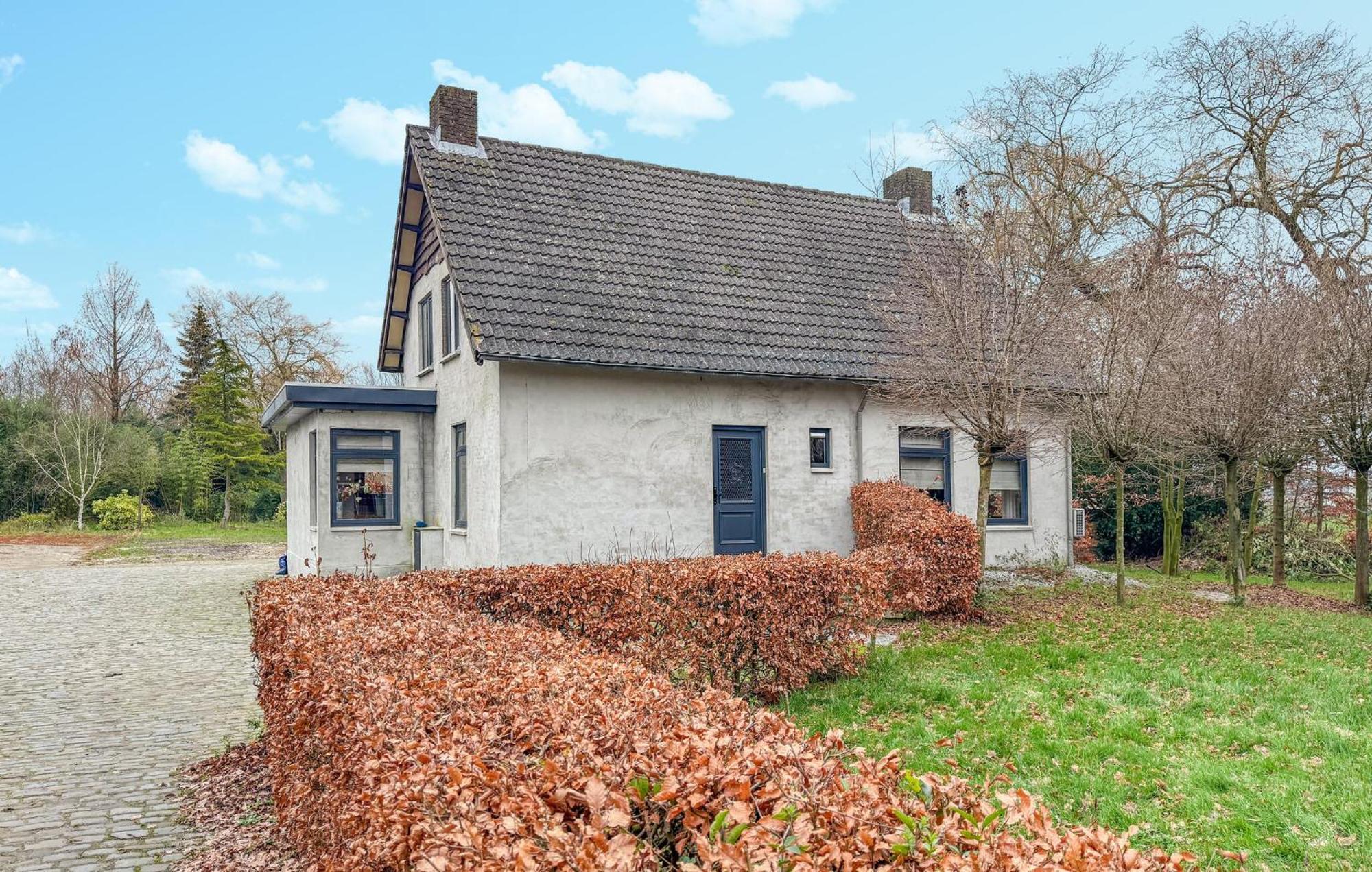 Beautiful Home In Son En Breugel With House A Panoramic View Exterior foto
